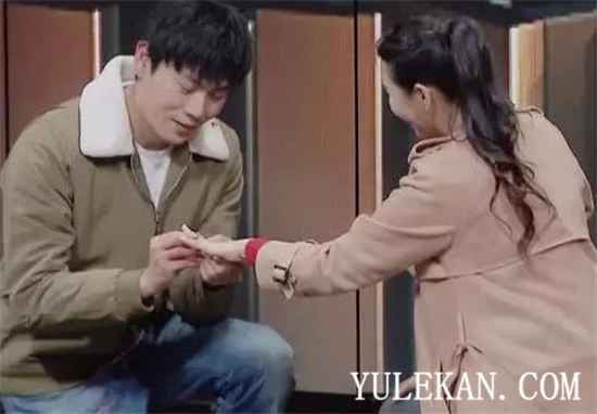 《我就是演员》伊能静为何给秦昊下跪？伊能静也参加了吗？