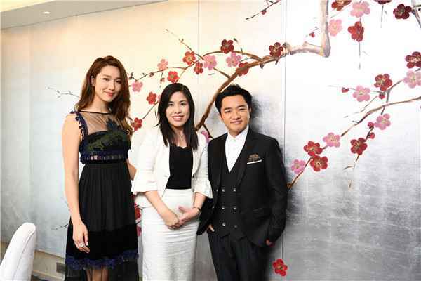 王祖蓝李亚男逛豪宅 澄清忧郁症传闻