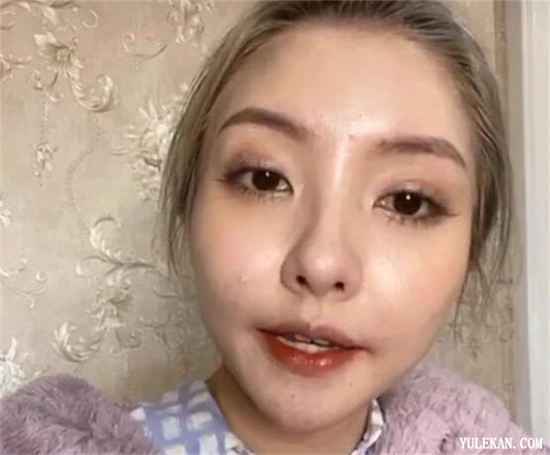 王思聪前女友豆得儿关了美颜脸上全是痘为何又开直播?