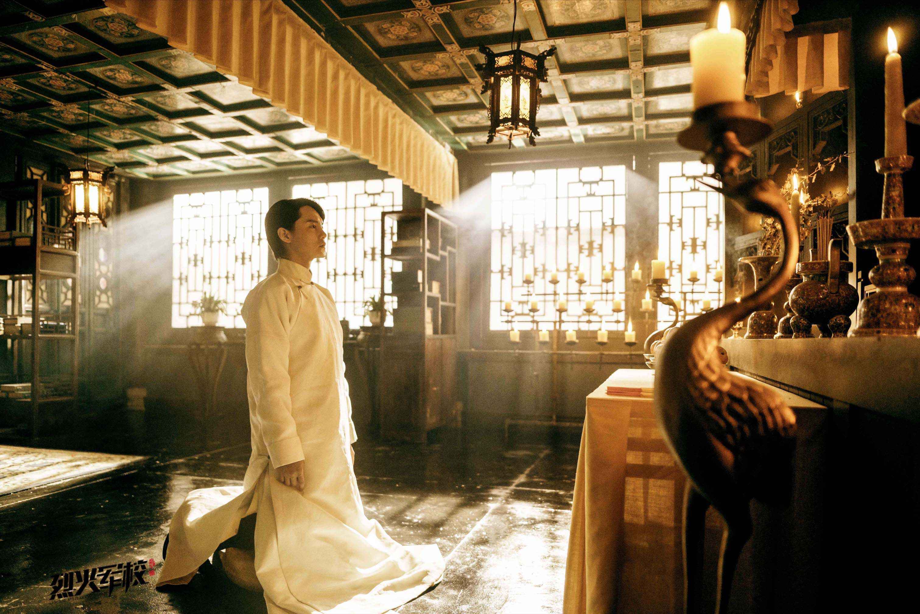 尹正《烈火军校》告别承瑞贝勒 不舍下线期待新作