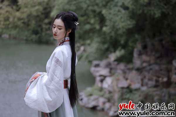 徐艺洋《花湮灭》柔情上线 雨停心晴花开花落自有归期