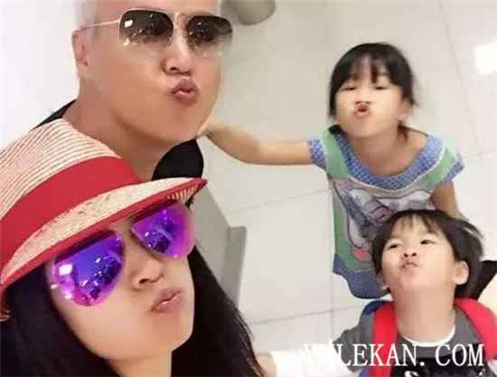 张庭现在不当演员了吗？为何要扎两小辫卖萌？