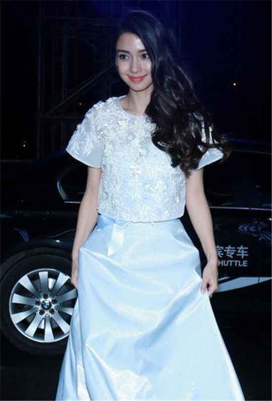 郑爽的白裙很少见 杨幂唐嫣的好漂亮