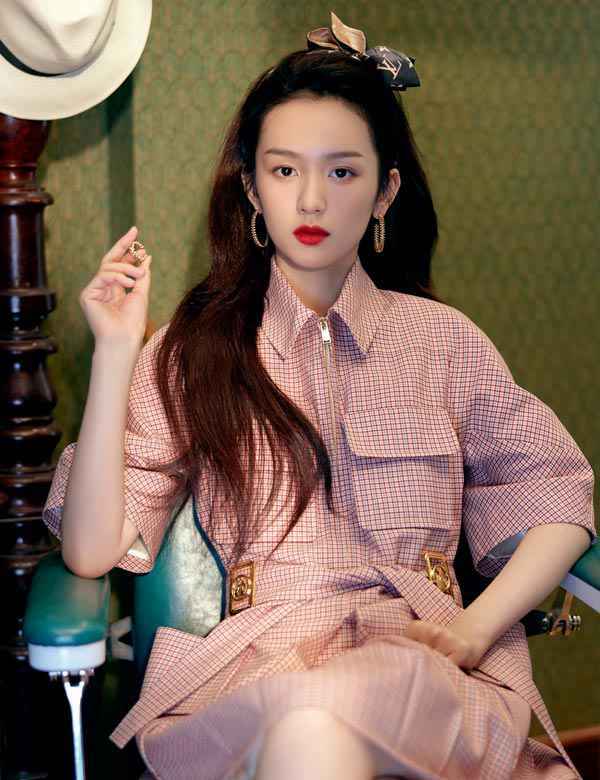 周也 | 天真有邪