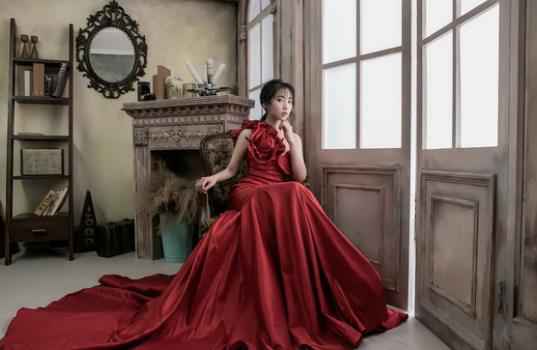 王立婷睽违两年《蔷薇》数位EP强势回归