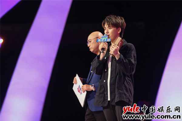 细腻且勇敢，被《非诚勿扰》的“粉红色告白”甜到了！