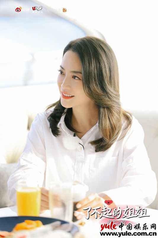 霍汶希容祖儿《了不起的姐姐》热播中 回忆往日趣事畅谈人生感悟