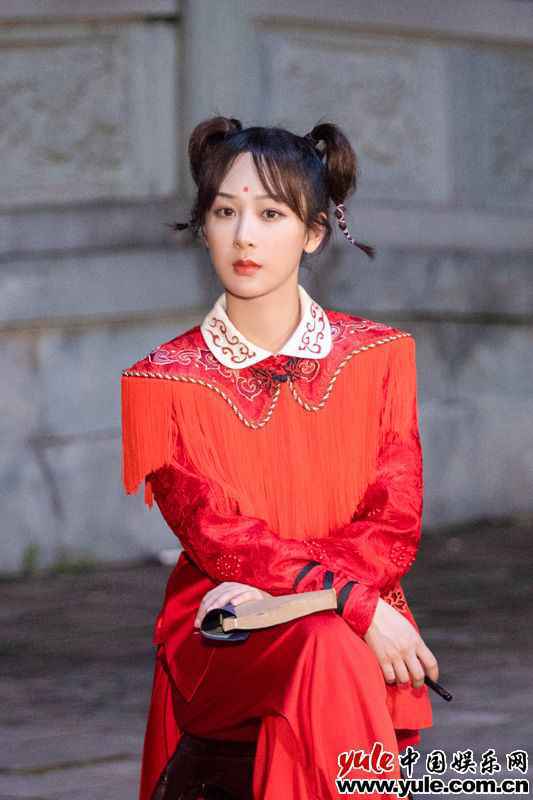 杨紫《萌探探探案》萌力满分 引起观众笑声不断