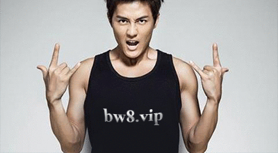 吴克群失聪后人生的幽默y必威迷妹心痛