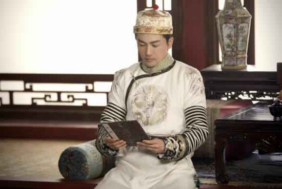 苏有朋《我在宫里做厨师》热播 从造型到心态皆保鲜