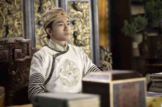 苏有朋《我在宫里做厨师》热播 从造型到心态皆保鲜