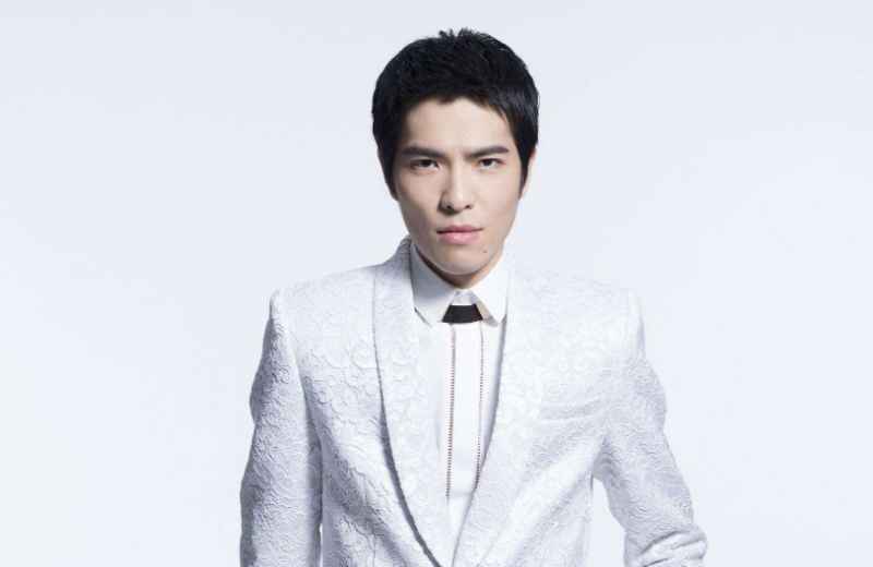 萧敬腾参加综艺节目《花花万物》,透露时机成熟会主动宣布恋情