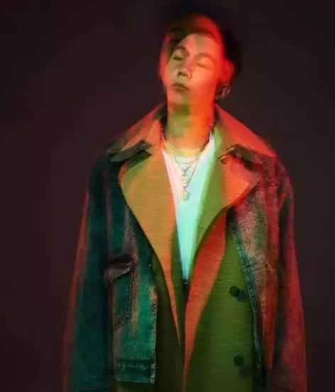 白举纲发单曲《我成了自己期待的样子》 2019最完满的年终总结