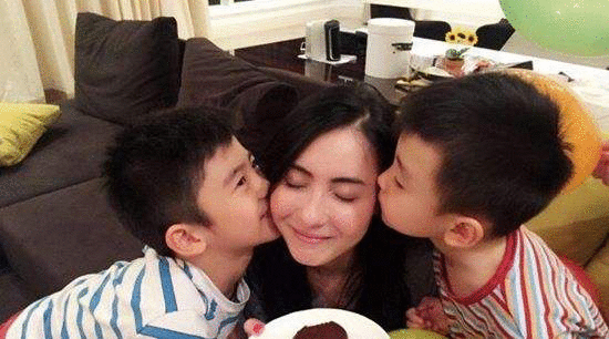 离异女主播在富聊直播重获爱情 单亲妈妈也有追求幸福的权利