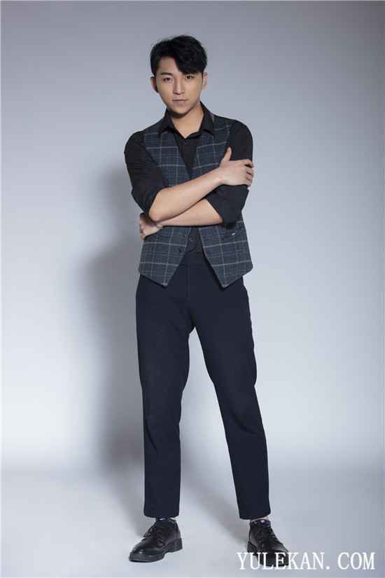 “好声音”实力唱将陈其楠温柔男声演绎爵士版《我们》