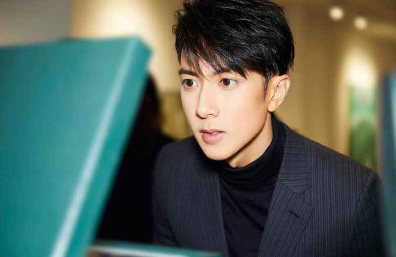 吴尊带妻子录制综艺节目《婚前21天》，无意小动作展现真实涵养