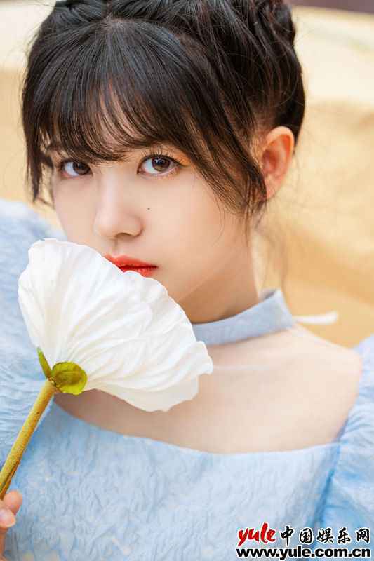 赖美云生日曲《下个转身》上线 诠释迈向成长的勇敢