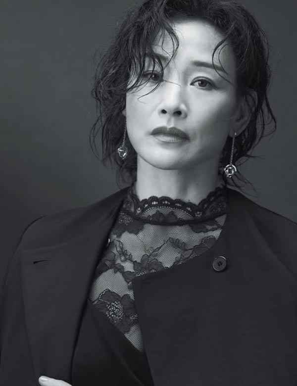 陈冲 | 直视深渊,从中开出最美的花