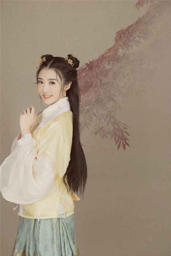 以新潮国风碰撞传统文化，酷狗直播造星体系下的红格格养成记