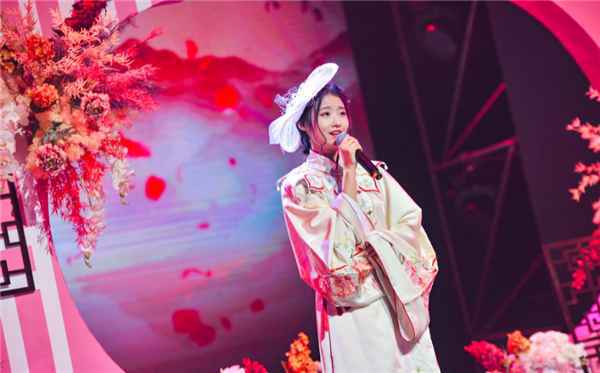 以新潮国风碰撞传统文化,酷狗直播造星体系下的红格格养成记