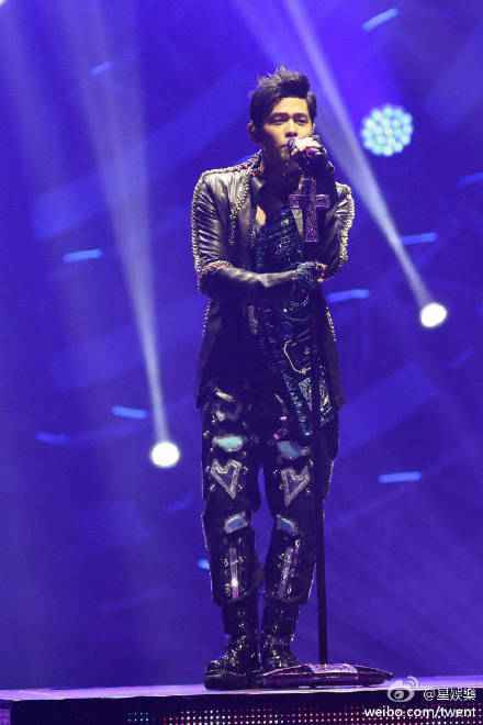 周杰伦香港唱《一生中最爱》示爱老婆？