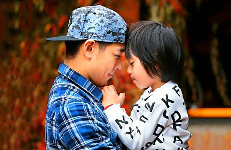 林志颖弹《放羊的星星》主题曲,网友:这就是我的青春