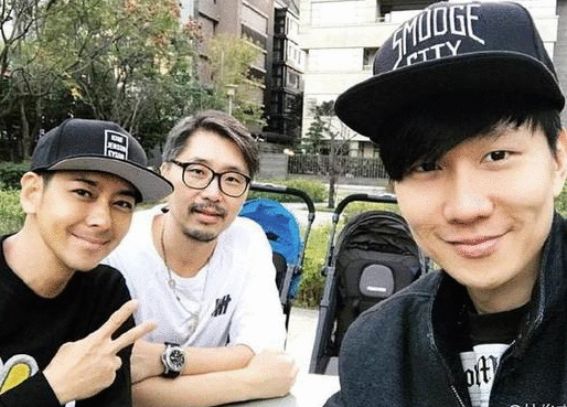 林俊杰变身林三岁，竟然还要玩滑梯？