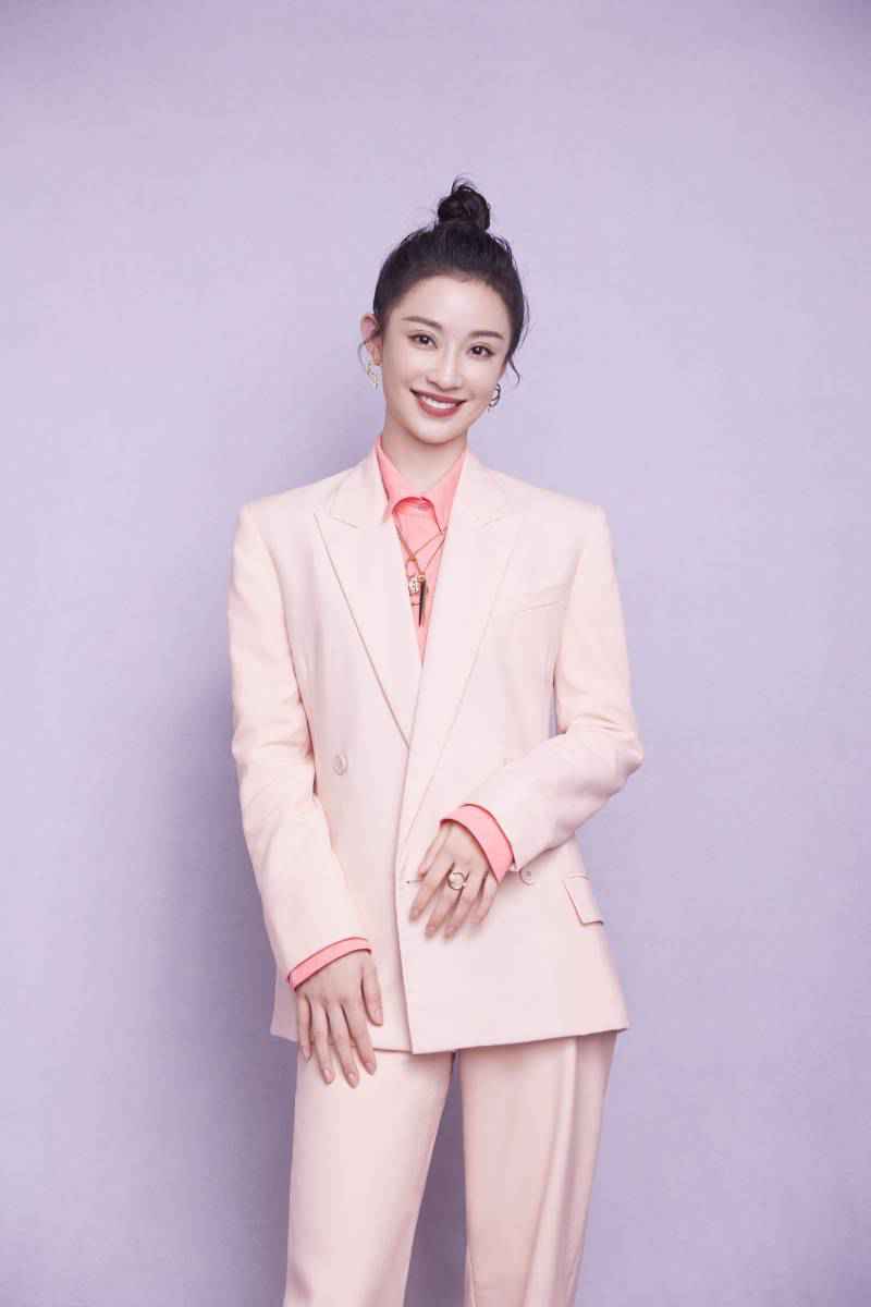 时代报告剧《在一起》今日开播 孙佳雨走心演绎护士蔡雨萱