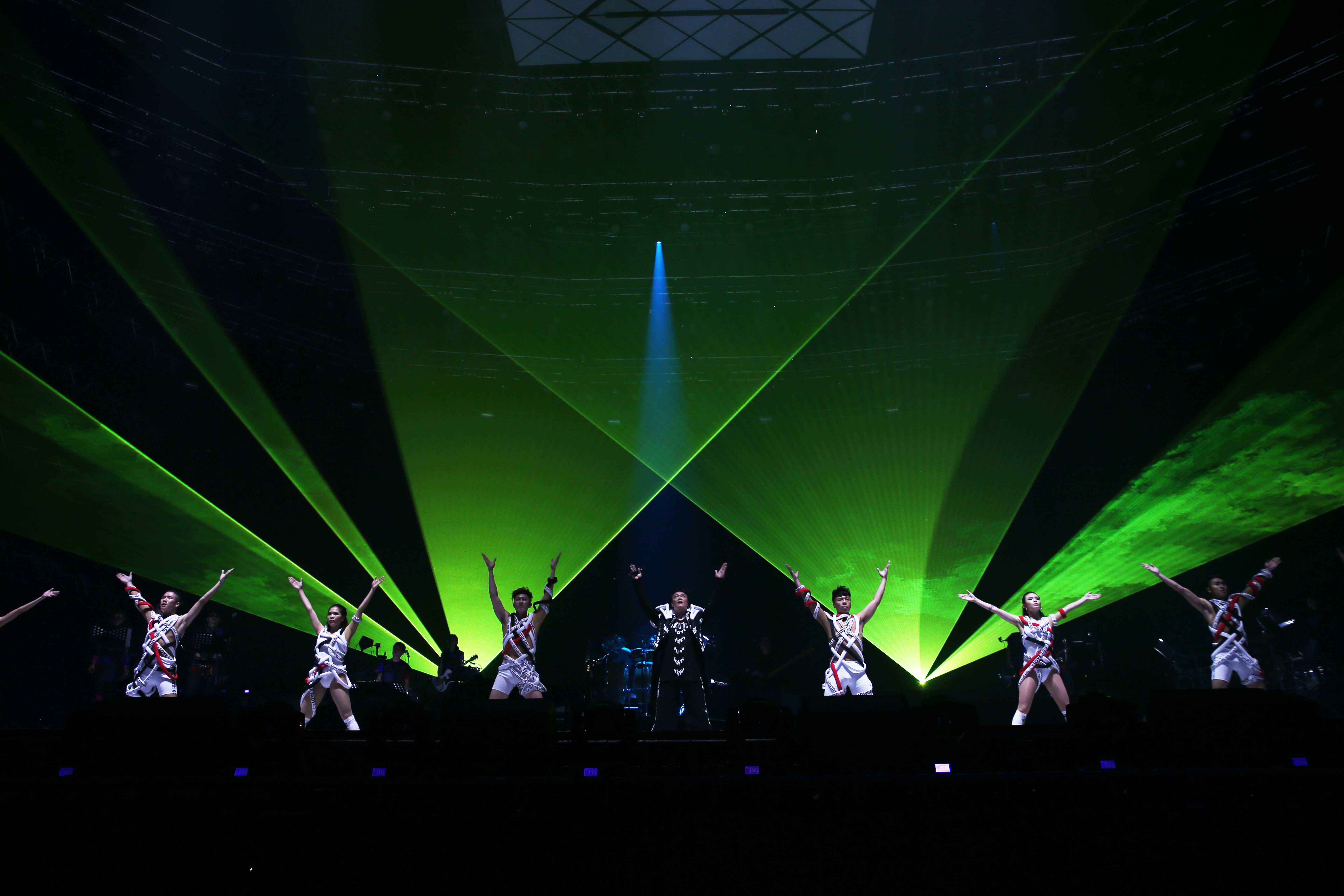 Eason陈奕迅首次分享接连四场演唱会心情