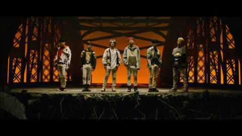 倒数三天！人气男团 iKON 公开了全新主打歌曲《Dive》的 MV 预告