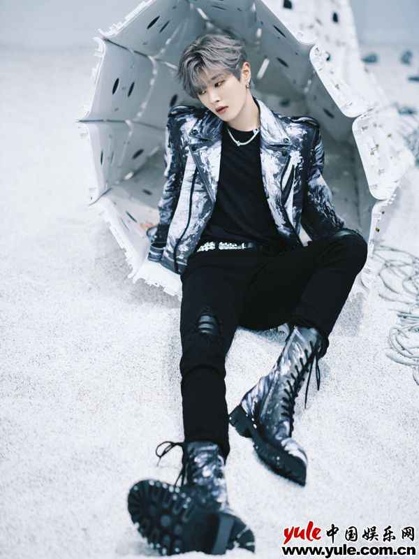 李汶翰新EP《汶》首单《Darlin》正式上线，首唱舞台燃爆全场