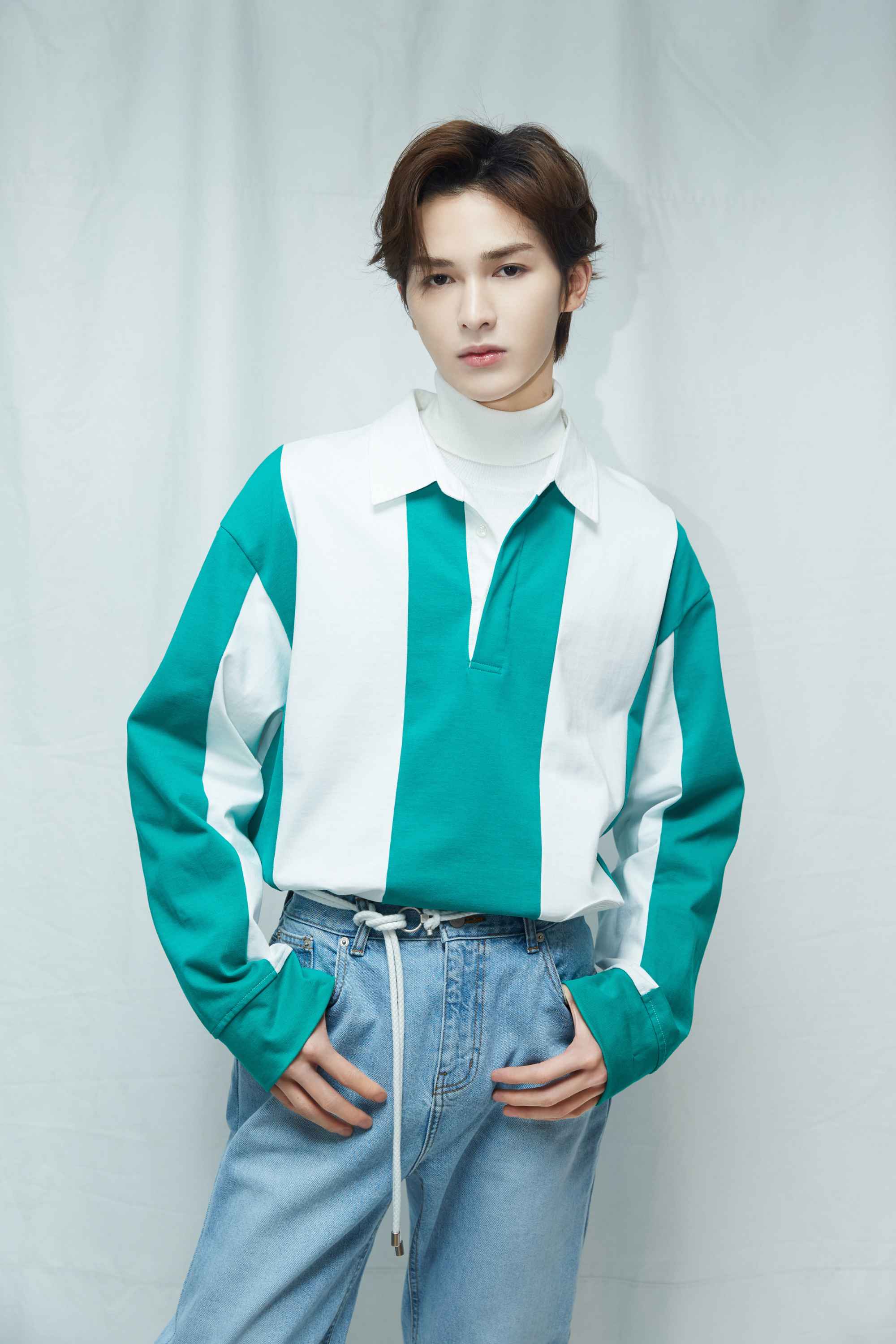 朱正廷亮相央视《一堂好课》 致敬中国航天人