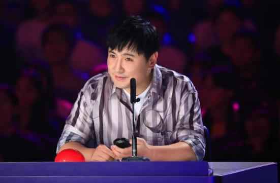 沈腾真性情泪洒现场 达人秀致敬祖国成立70周年