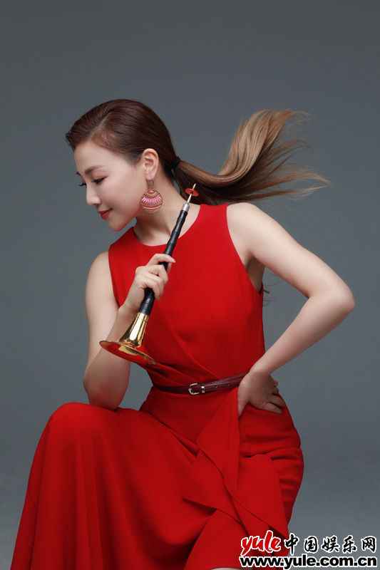 唢呐唯一“双料金奖”演奏家张倩渊新专发行 奏响经典《金色年代》