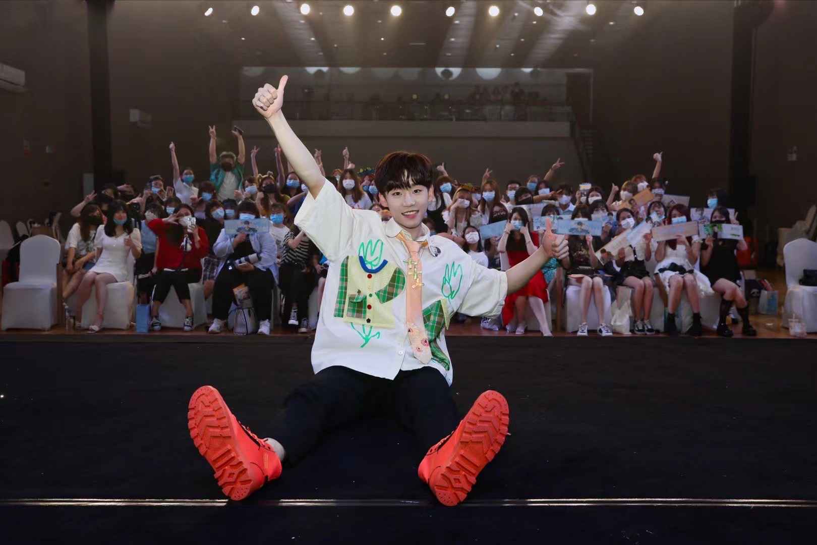 谢兴阳新歌《缺憾》首发 用温柔假音演绎深情故事