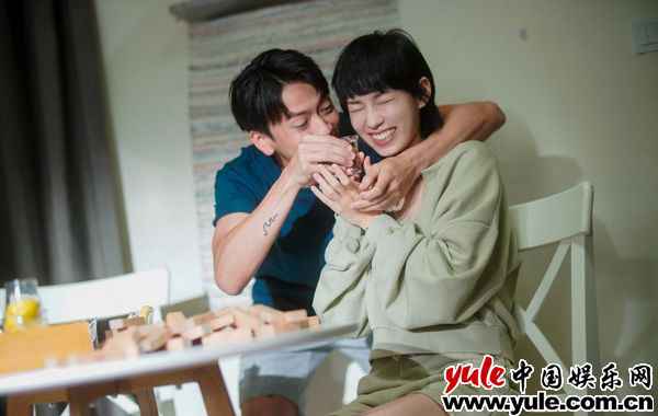 李靖筠全新单曲《差⼀些什么?》温情上线 触碰爱情世界中的矛盾区域