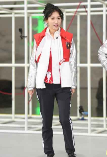 苏青《奔跑吧》首秀引期待 诠释运动女孩活力十足