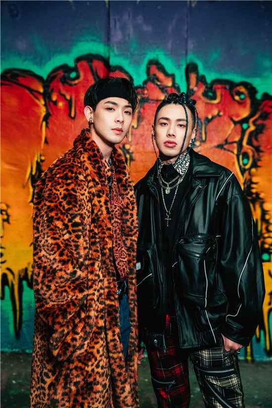 《Crazy Love》讲述了什么？