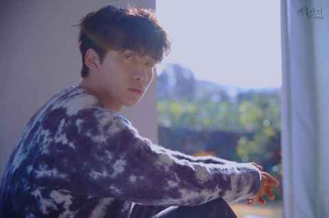 VIXX 爀公开迷你一辑亮点集锦 以纯粹感性温暖年末时分!