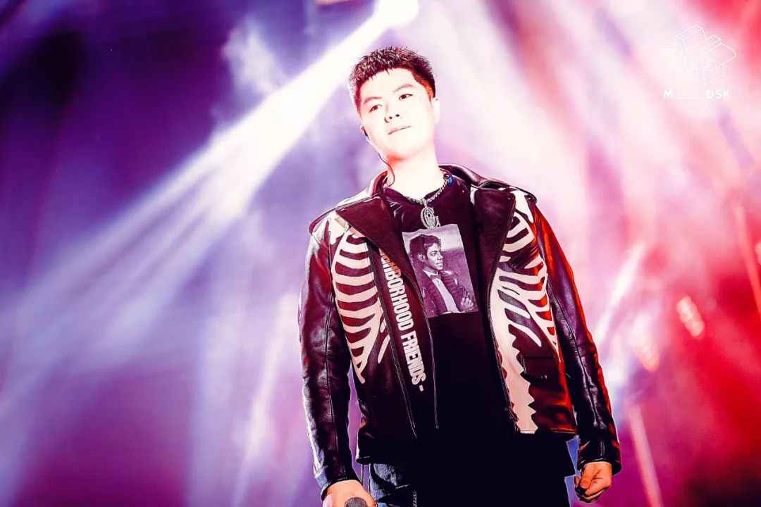 这首歌献给那些英年早逝的传奇