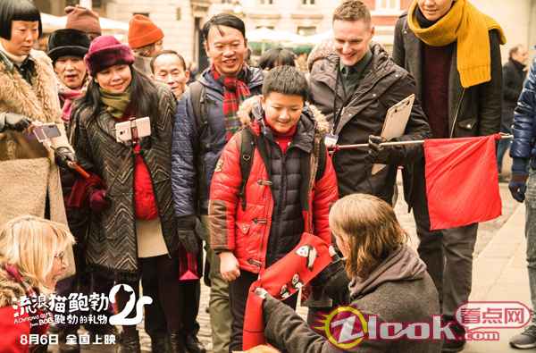 爱无国界 《流浪猫鲍勃2:鲍勃的礼物》定档8月6日 鲍勃猫延续最后的温暖