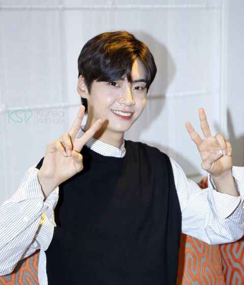 全人类羡慕！吃不胖的李鎭赫：新专辑曲风完全是我的STYLE！