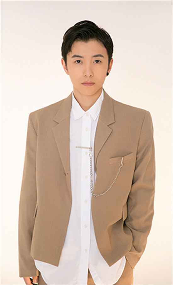 单曲《梦半》是谁演唱的？