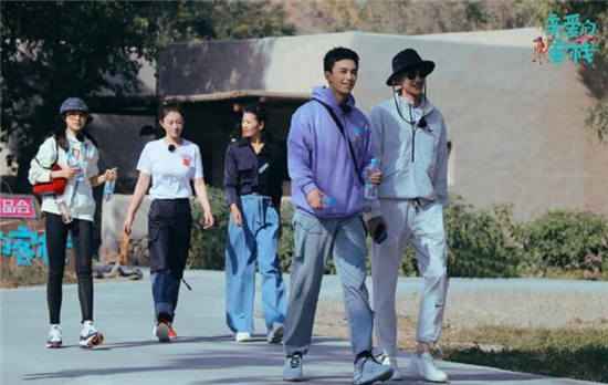 综艺《亲爱的客栈》吴磊为何中途离场？吴磊真的和张翰不和吗？