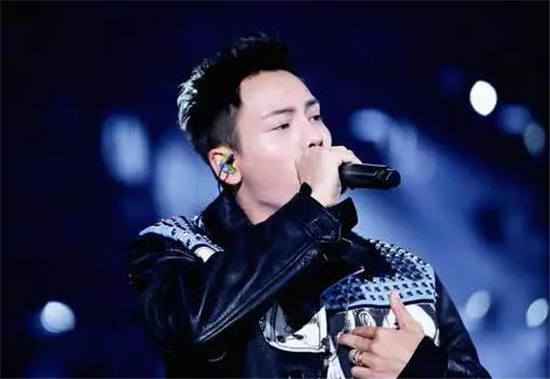 蓝台跨年热度为什么这么低?多位明星取消浙江台跨年计划