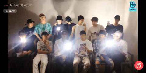 被吐槽2年之后…SEVENTEEN的新版应援棒终於来了！亮度等级大提升~?