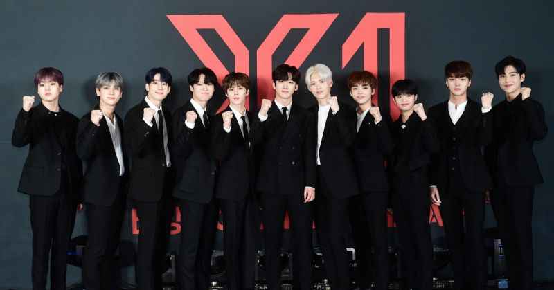 X1 超越前辈 刷新新人团体首周销量纪录！