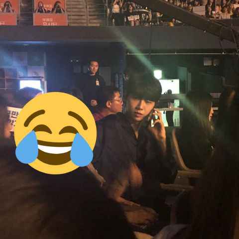 X1举行出道SHOWCON！曾出演《PRODUCE X 101》的李鎭赫、金旻奎、金施勋等人，都到场应援！