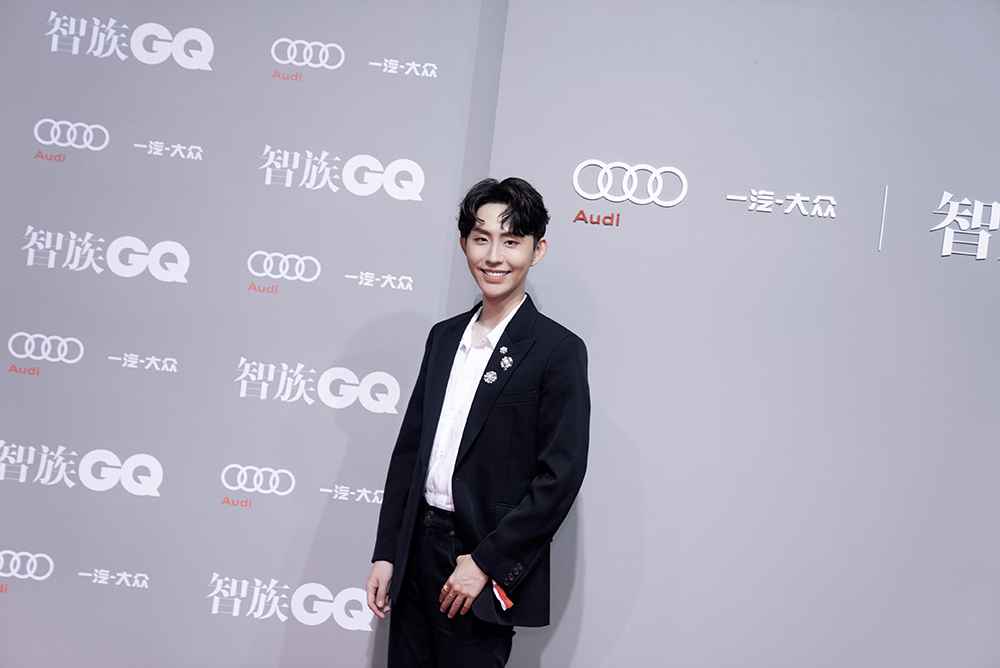 瑜大公子《瑜你同行》MV正式上线 温柔声线回馈粉丝支持