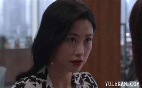 电视剧《精英律师》蓝兰为什么要抢戴曦的客户？